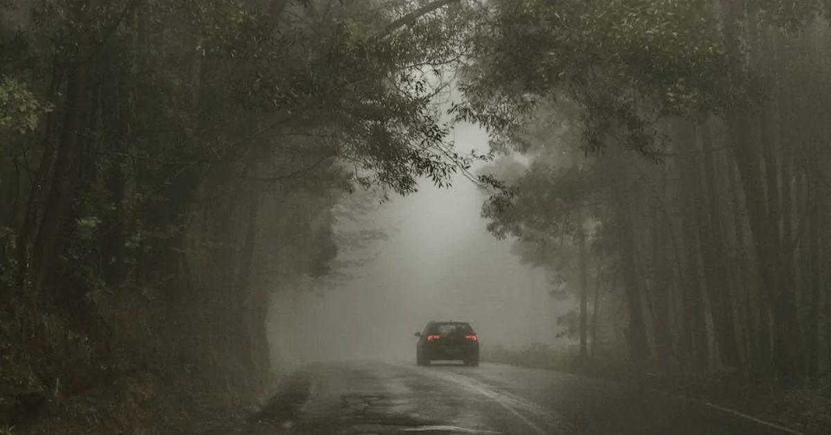 Spray Or Fog Rooms, Tents And Vehicles On The Road.